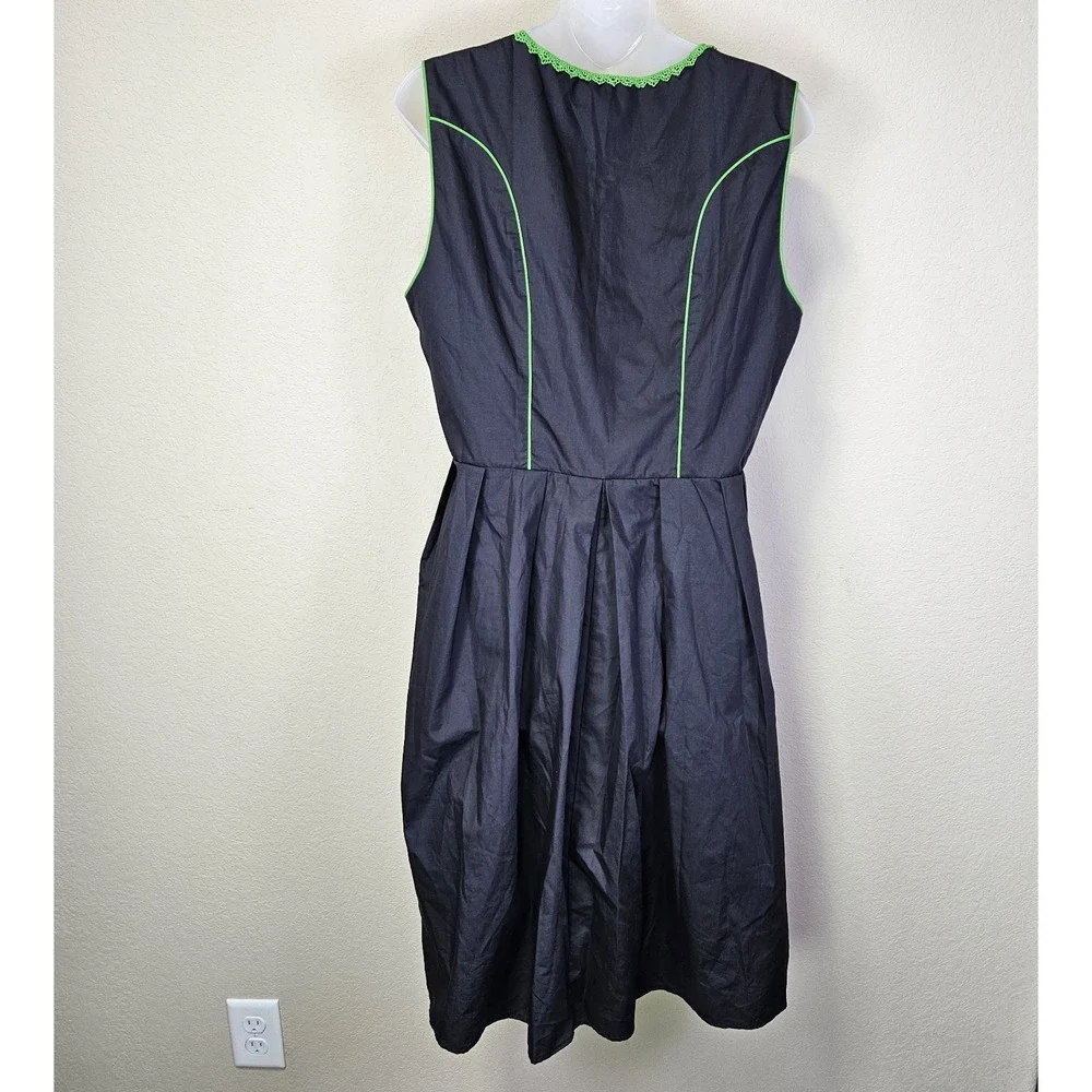 Scarlet Darkness Dirndl Dress XL Costume Bavarian Oktoberfest German Black Green - Picture 8 of 16